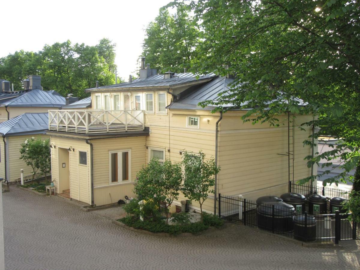 Remontoitu Asunto Vanhassa Talossa - Renovated Apartment At The Heart Of Turku Exterior photo